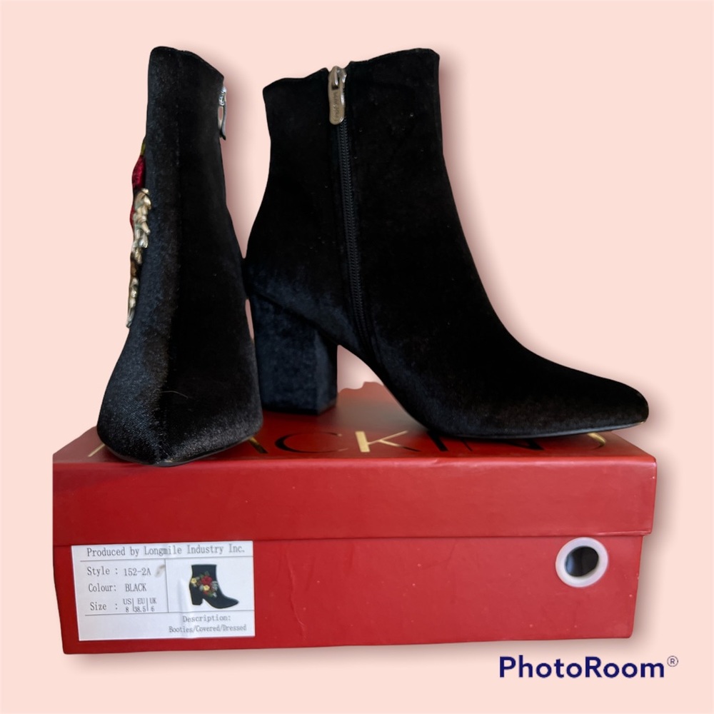 Adorable Black Flowered Booties - Picture 2 of 3